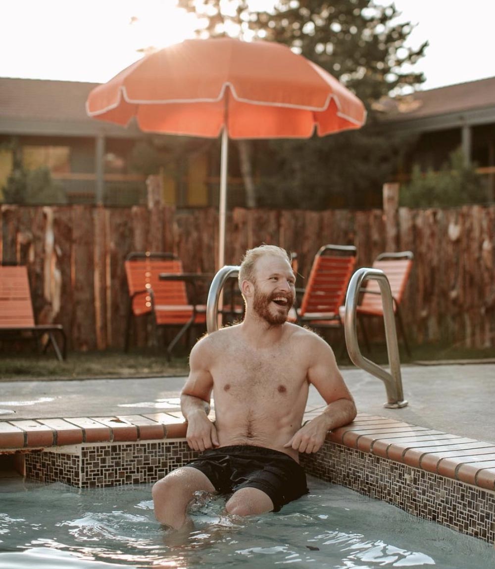 Ben Hotel man in pool